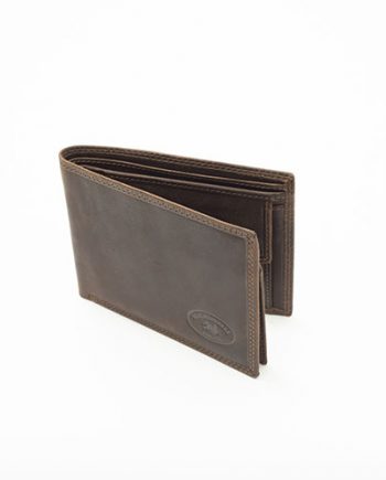 Men's wallet in horse oiled leather 13 pockets for credit cards and documents pocket for changeinternal flap with document holder.
