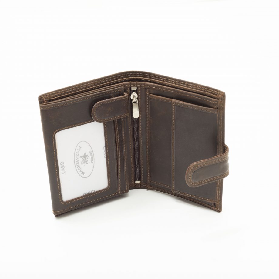 Men's wallet in greased horse skin with 13 pockets for 2 ID credit cards. window. coin pocket and zip pocket.